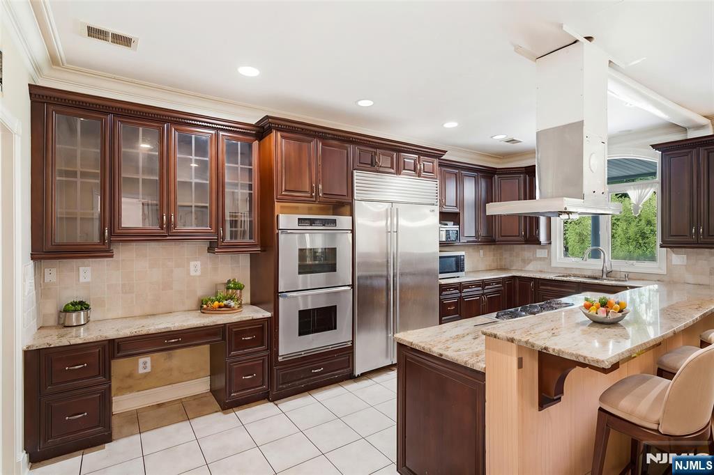 3 Topaz Court Property Photo 9