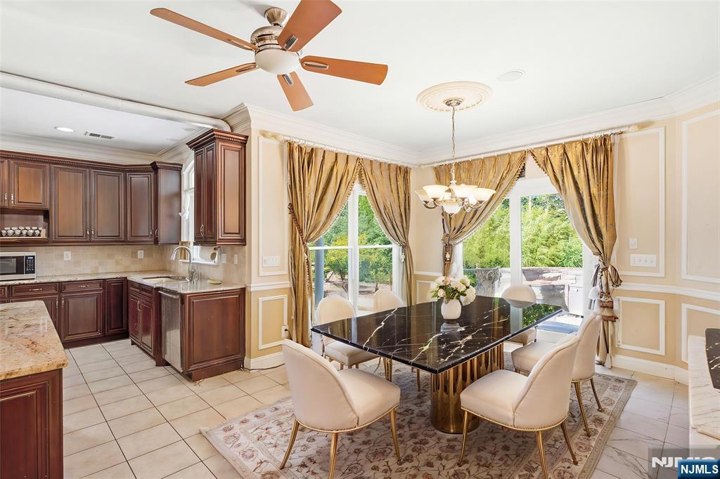 3 Topaz Court Property Photo 10