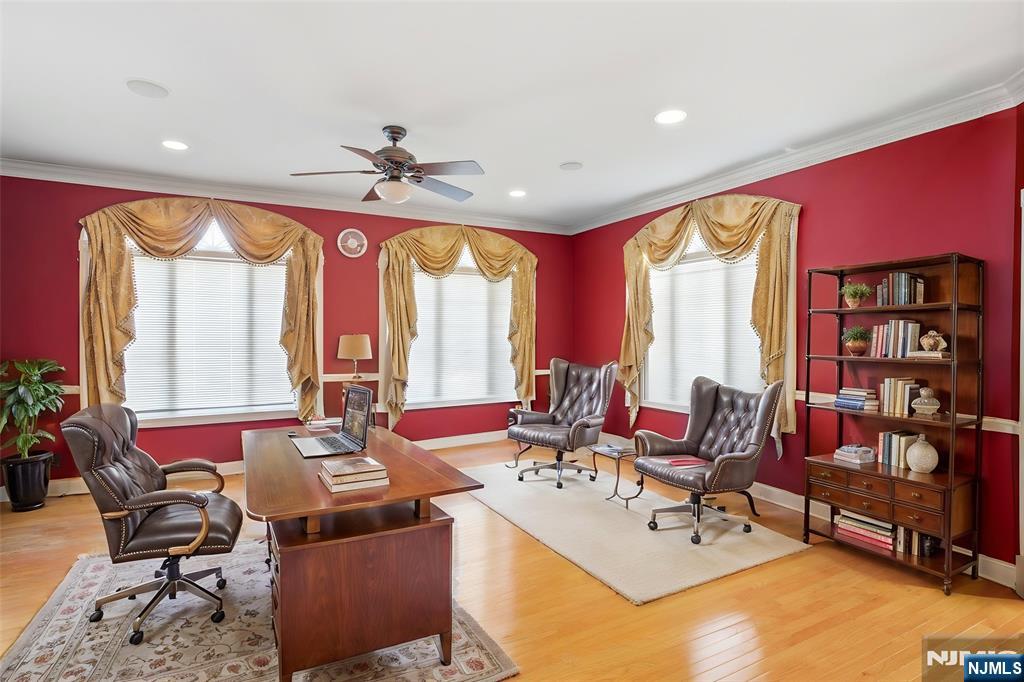 3 Topaz Court Property Photo 11