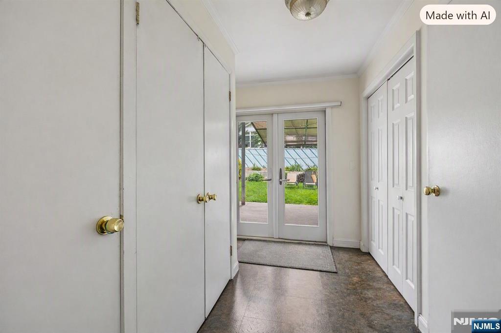15-27 Parmelee Avenue Property Photo 13