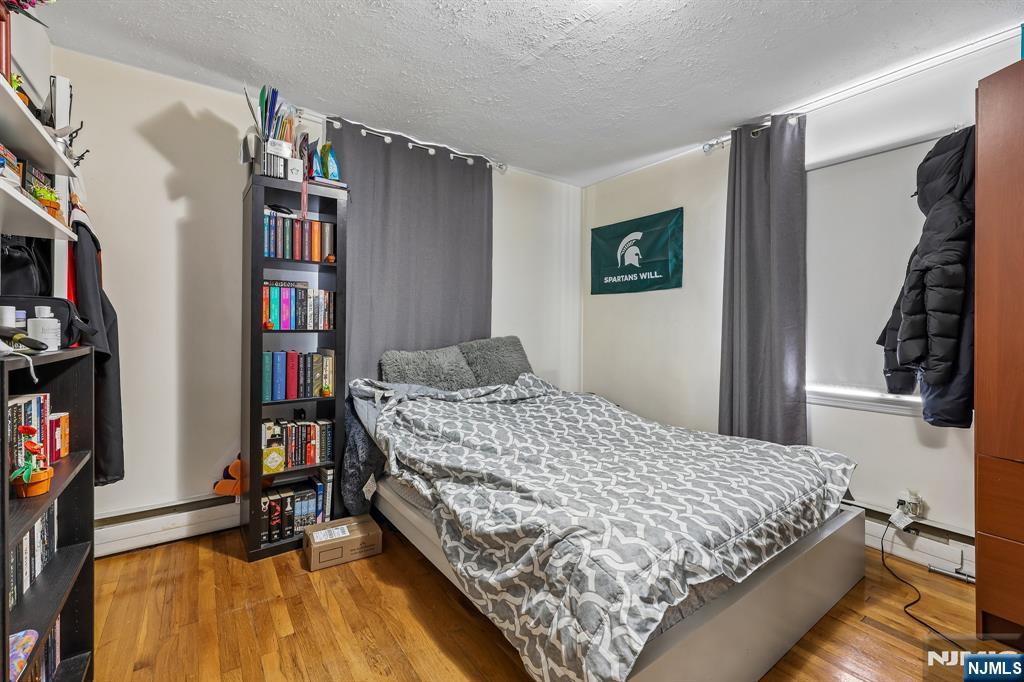 15-27 Parmelee Avenue Property Photo 16