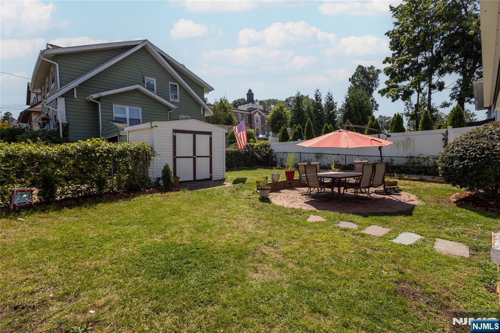 407 Palisade Avenue Property Photo 29
