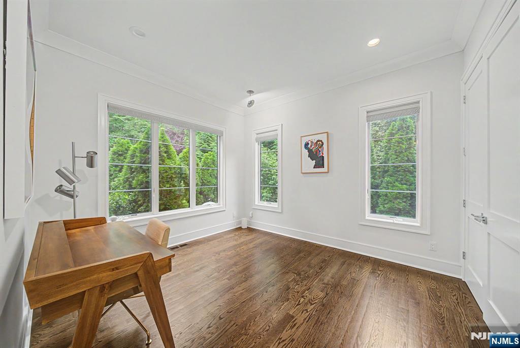 28 Leroy Street Property Photo 17