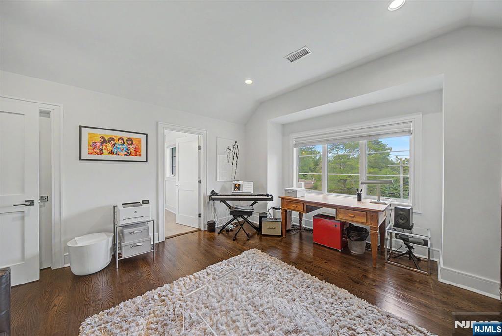 28 Leroy Street Property Photo 20