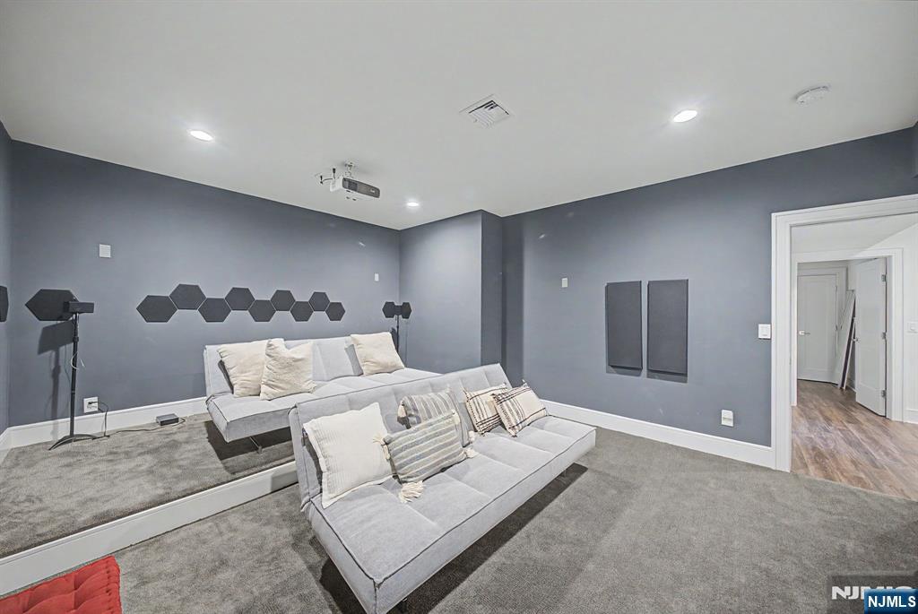 28 Leroy Street Property Photo 34