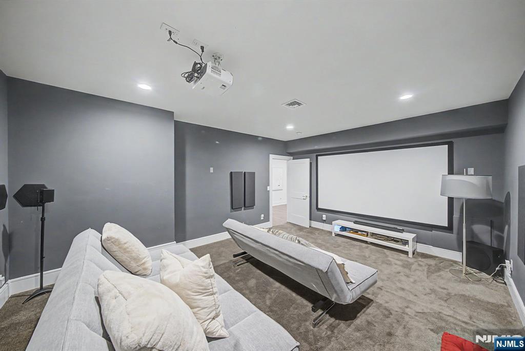 28 Leroy Street Property Photo 35