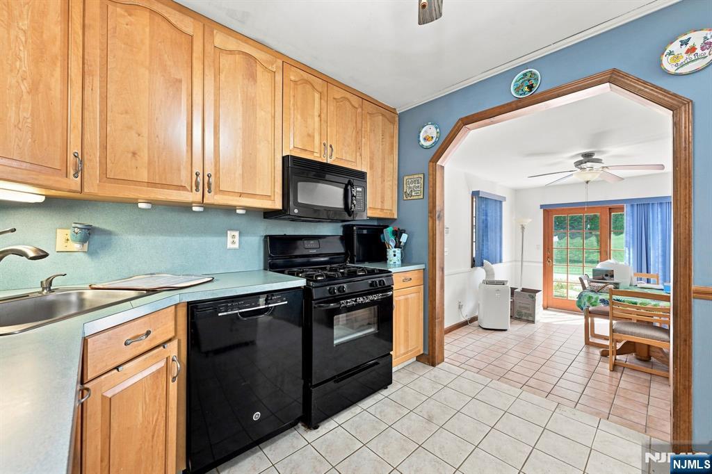 57 Hudson Street Property Photo 8
