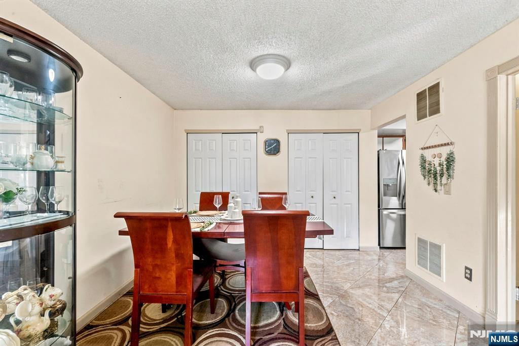 1338 Lavender Court Property Photo 5