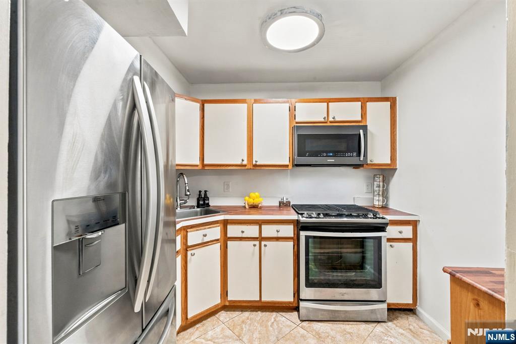 1338 Lavender Court Property Photo 7