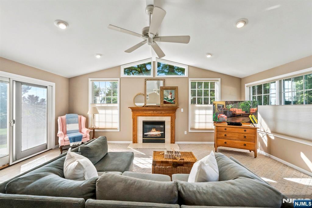 33 Waling Drive Property Photo 14