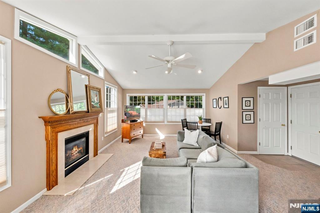 33 Waling Drive Property Photo 15