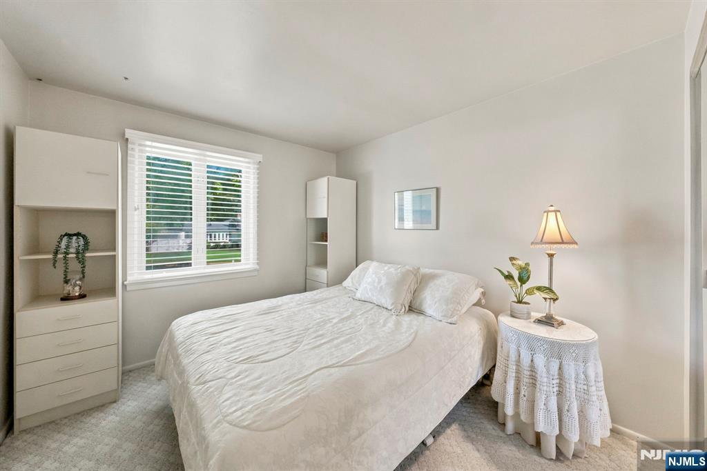 33 Waling Drive Property Photo 24