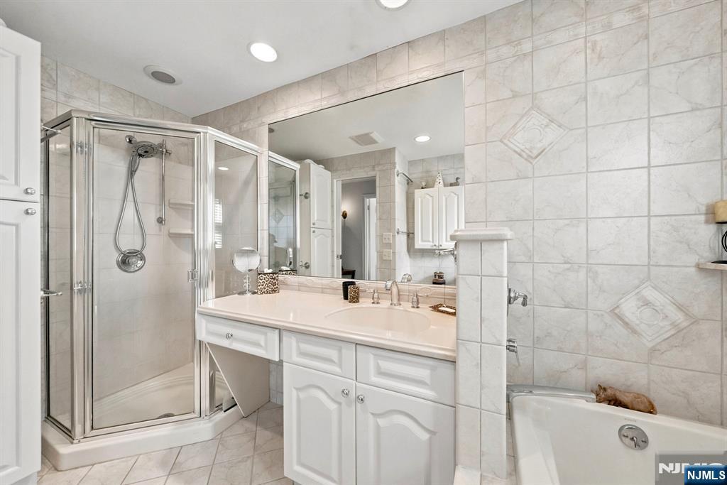 33 Waling Drive Property Photo 29