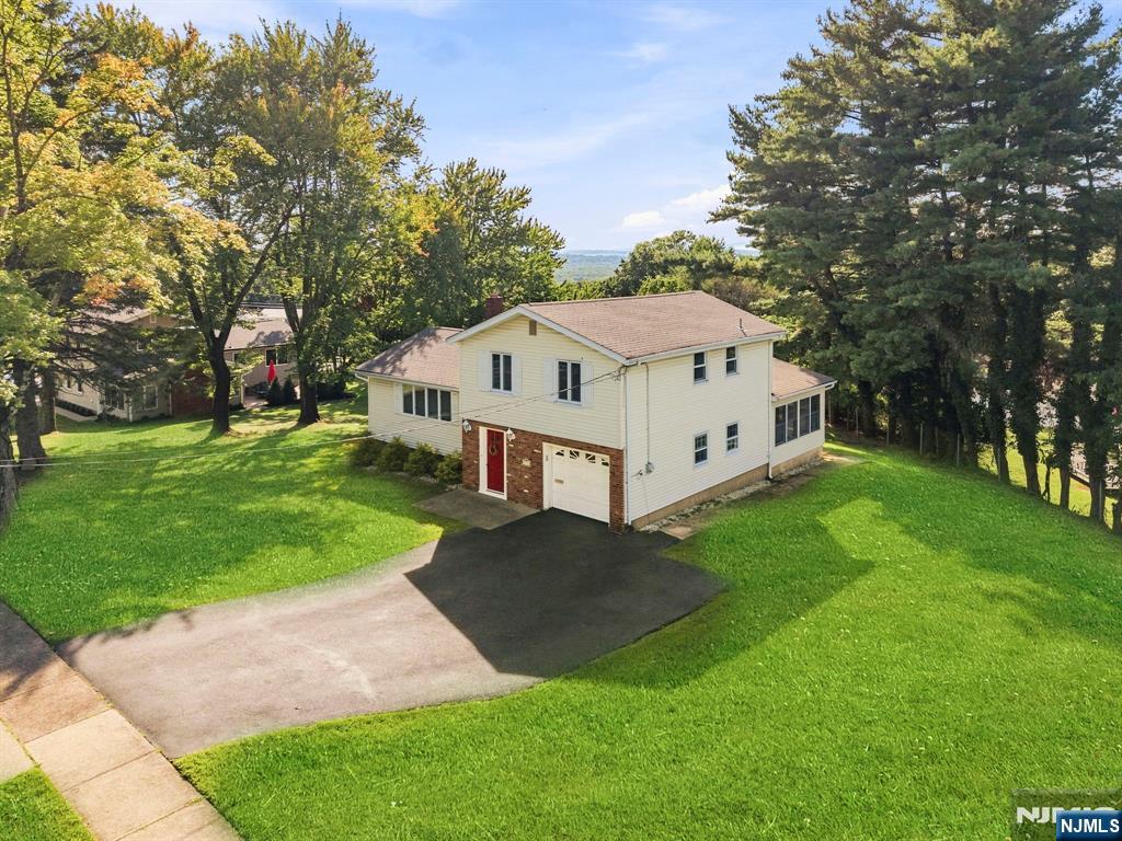 33 Waling Drive Property Photo 37