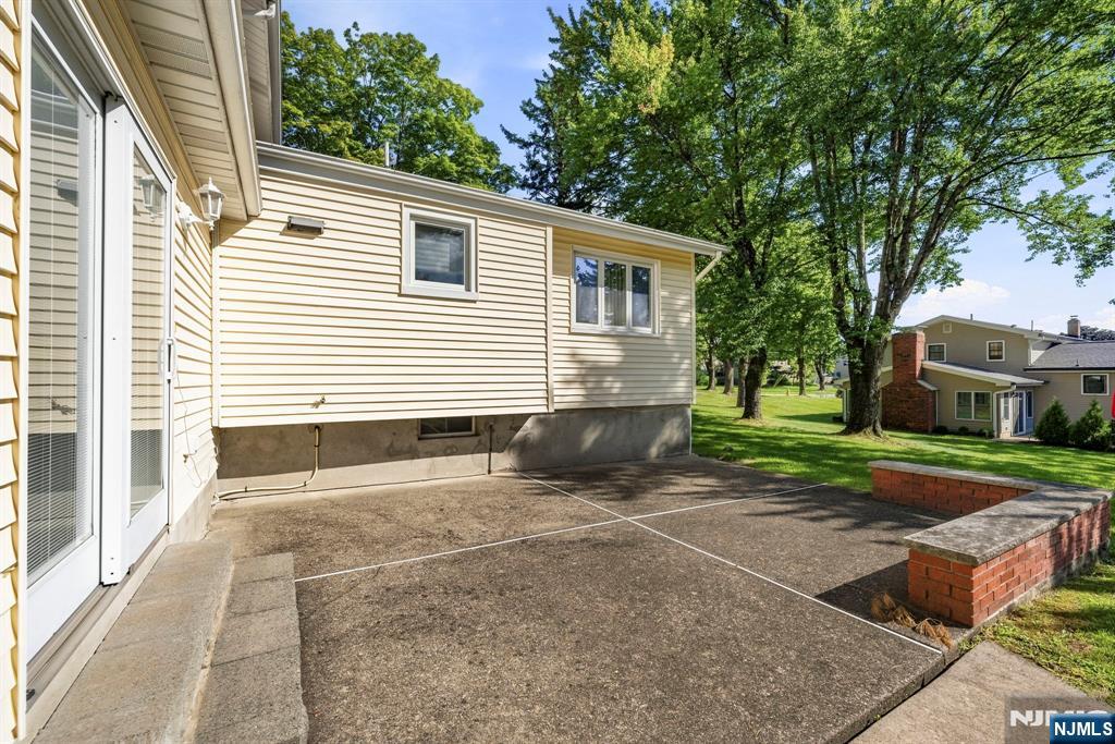 33 Waling Drive Property Photo 42