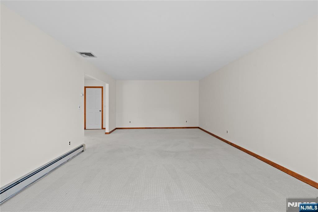 134a N Kinderkamack Road Property Photo 23