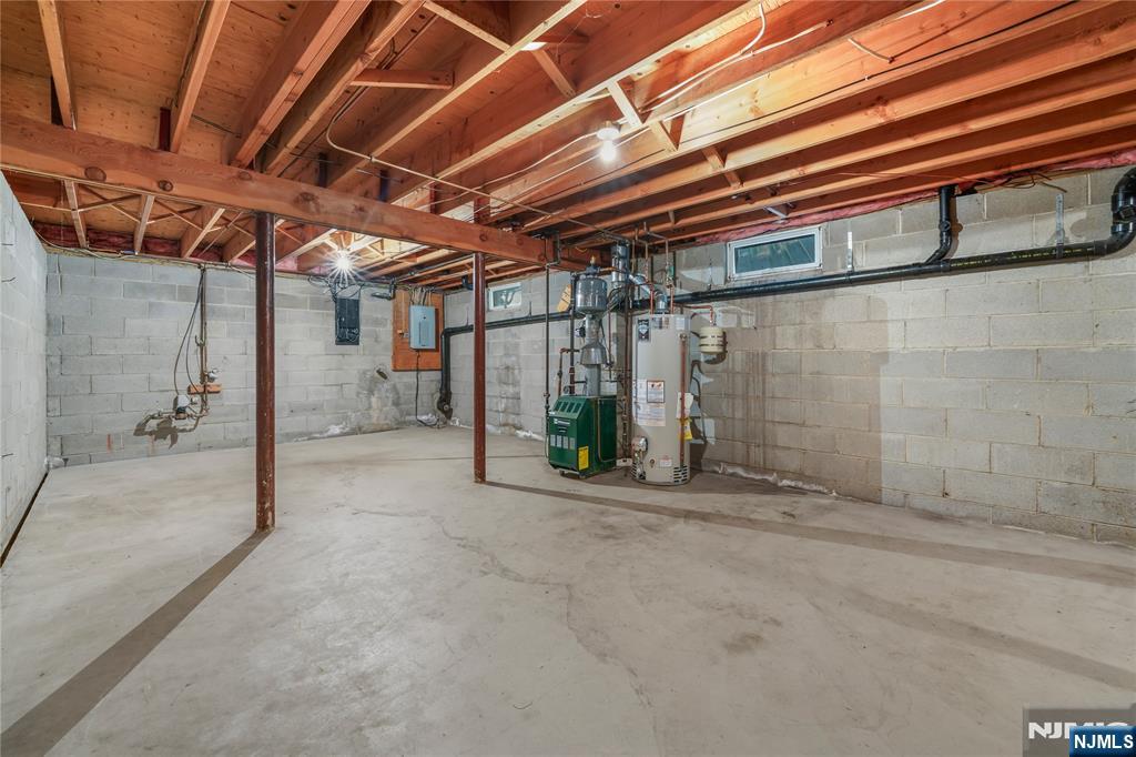 134a N Kinderkamack Road Property Photo 37