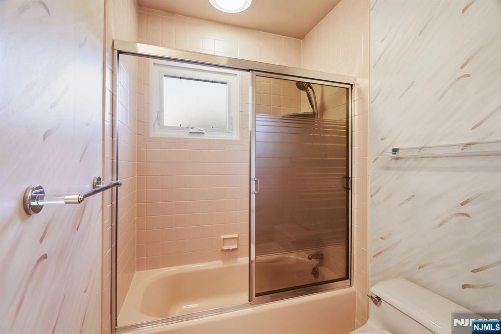 10 Aldom Circle Property Photo 13