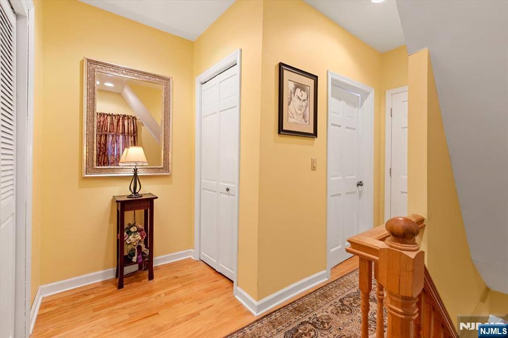 371 2nd Avenue Property Photo 17