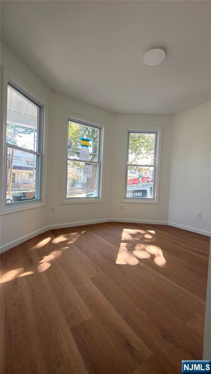 346-348 Woodside Avenue Property Photo 3