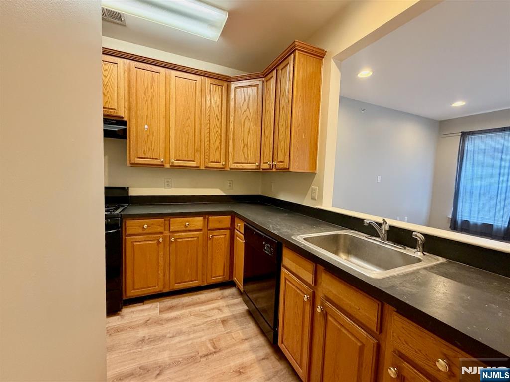 6 Mcmartin Court Property Photo 6