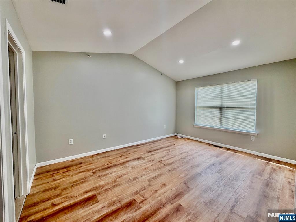 6 Mcmartin Court Property Photo 11