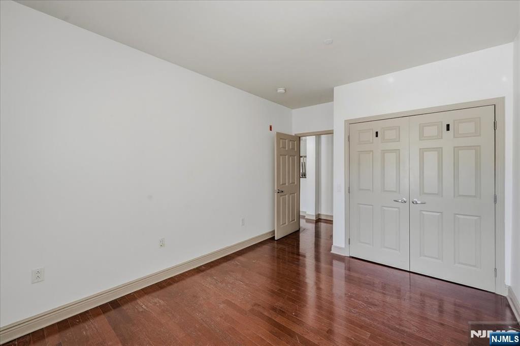7400 River Road 217 Property Photo 11