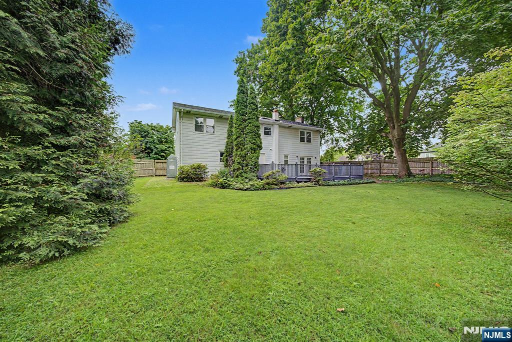 401 E Plane Street Property Photo 2