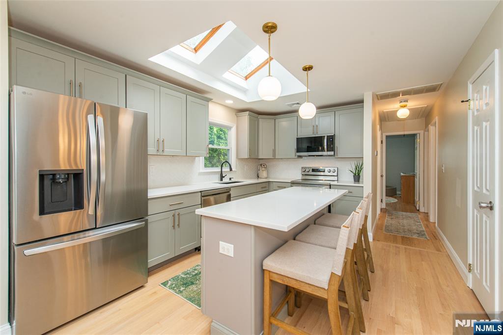 401 E Plane Street Property Photo 4