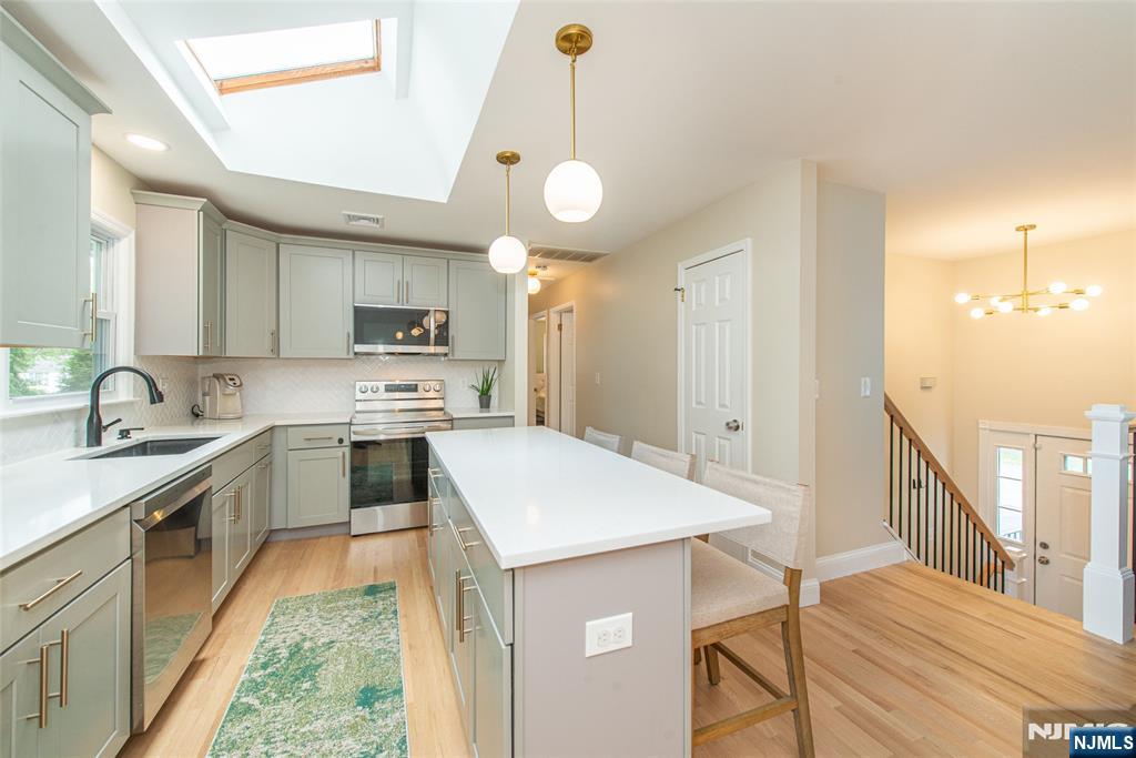 401 E Plane Street Property Photo 6