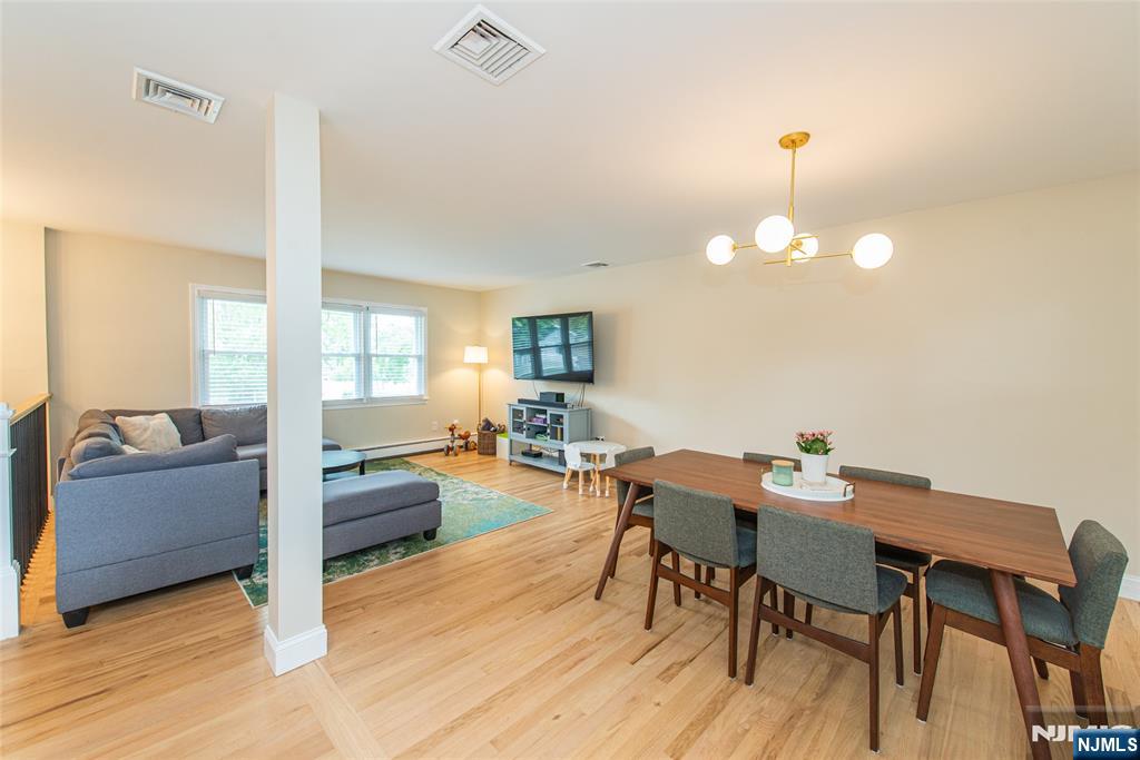 401 E Plane Street Property Photo 7