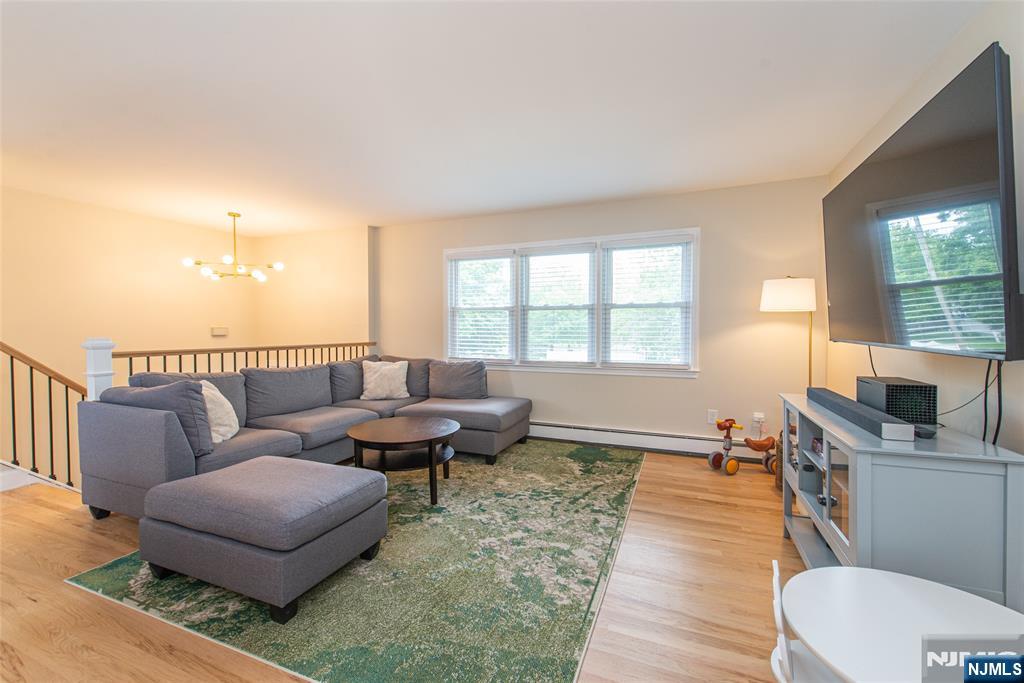 401 E Plane Street Property Photo 10