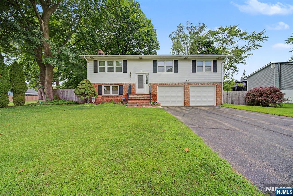 401 E Plane Street Property Photo 22