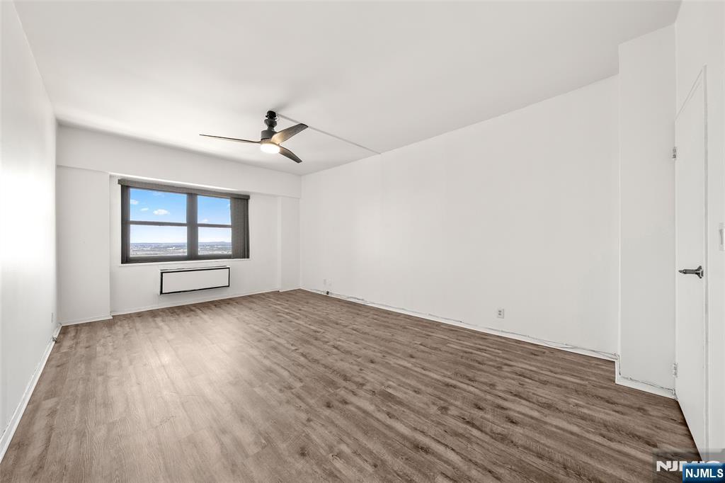 7855 Boulevard East 30h Property Photo 23
