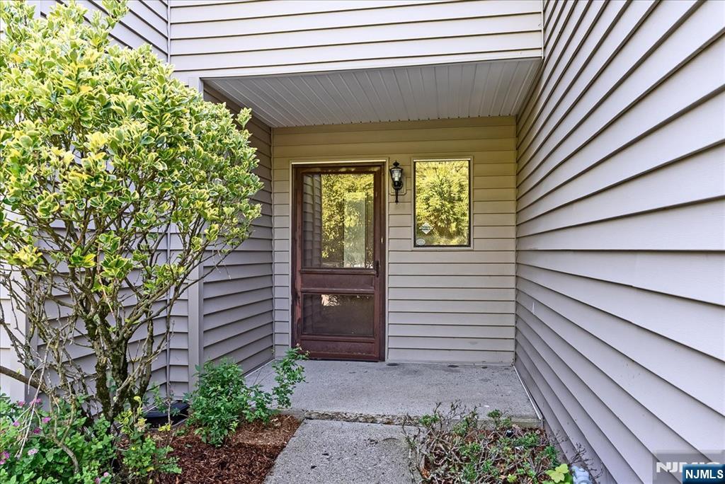31 Lockley Court Property Photo 3