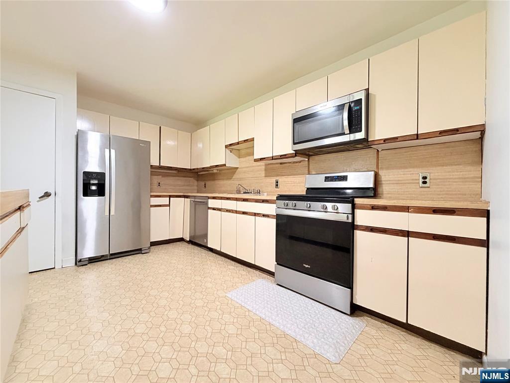 31 Lockley Court Property Photo 11