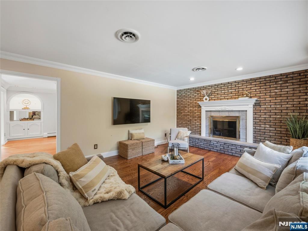 19 Thornhill Drive Property Photo 7