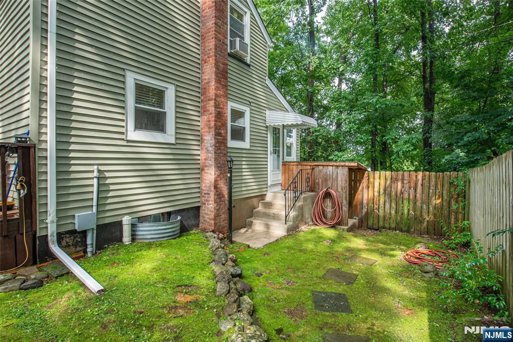 17 Highland Road Property Photo 28