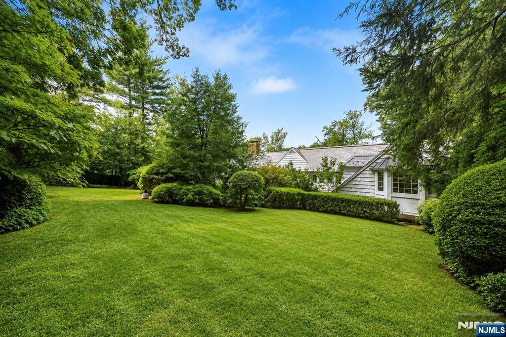 16 N Brae Court Property Photo 4