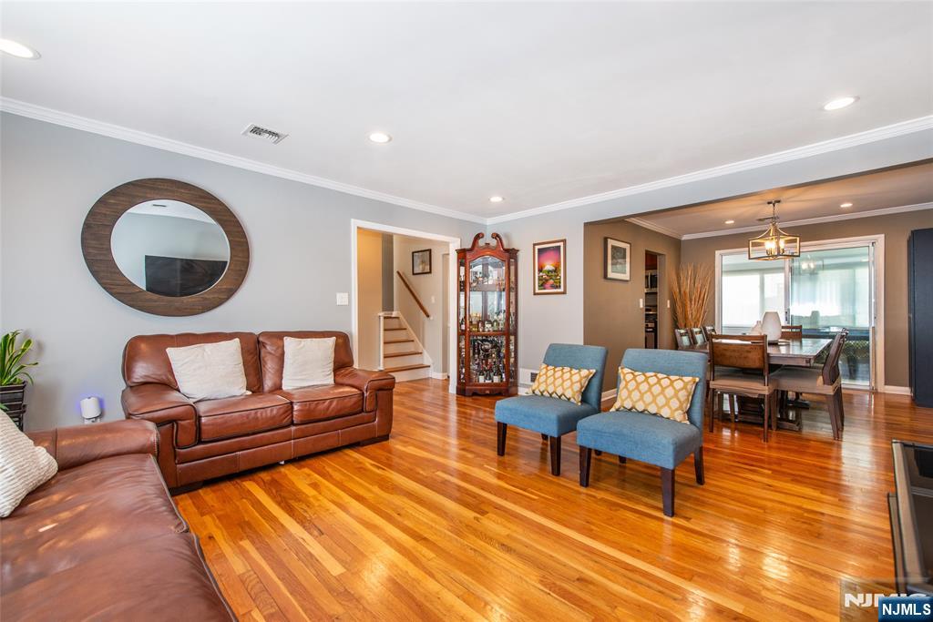 24 Lennon Place Property Photo 6