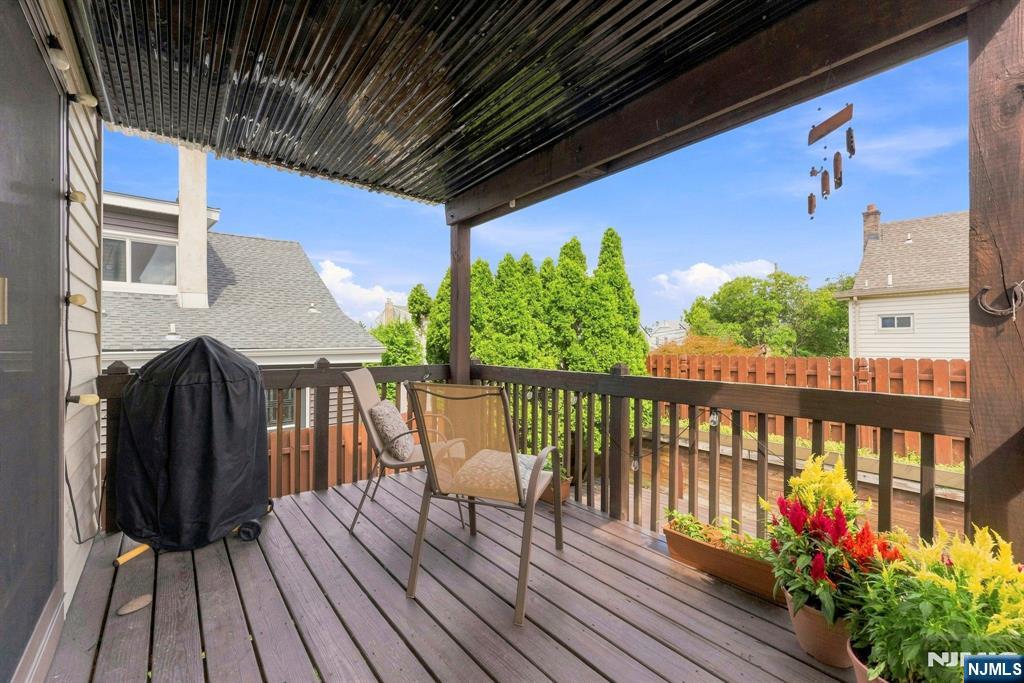 56 Hillcrest Avenue Property Photo 14