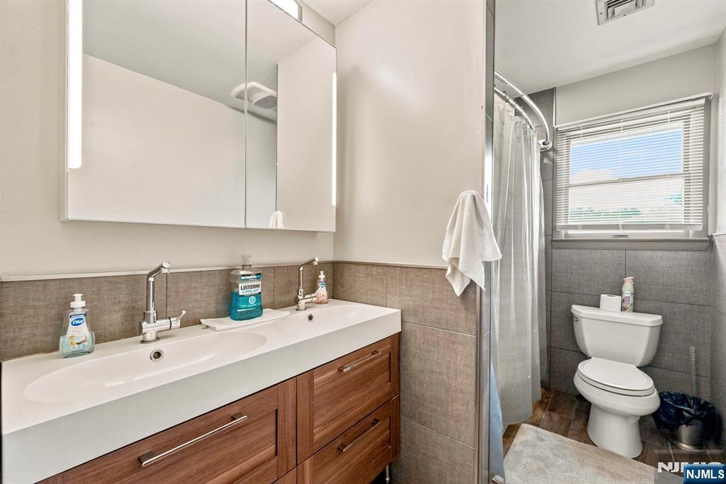 56 Hillcrest Avenue Property Photo 18