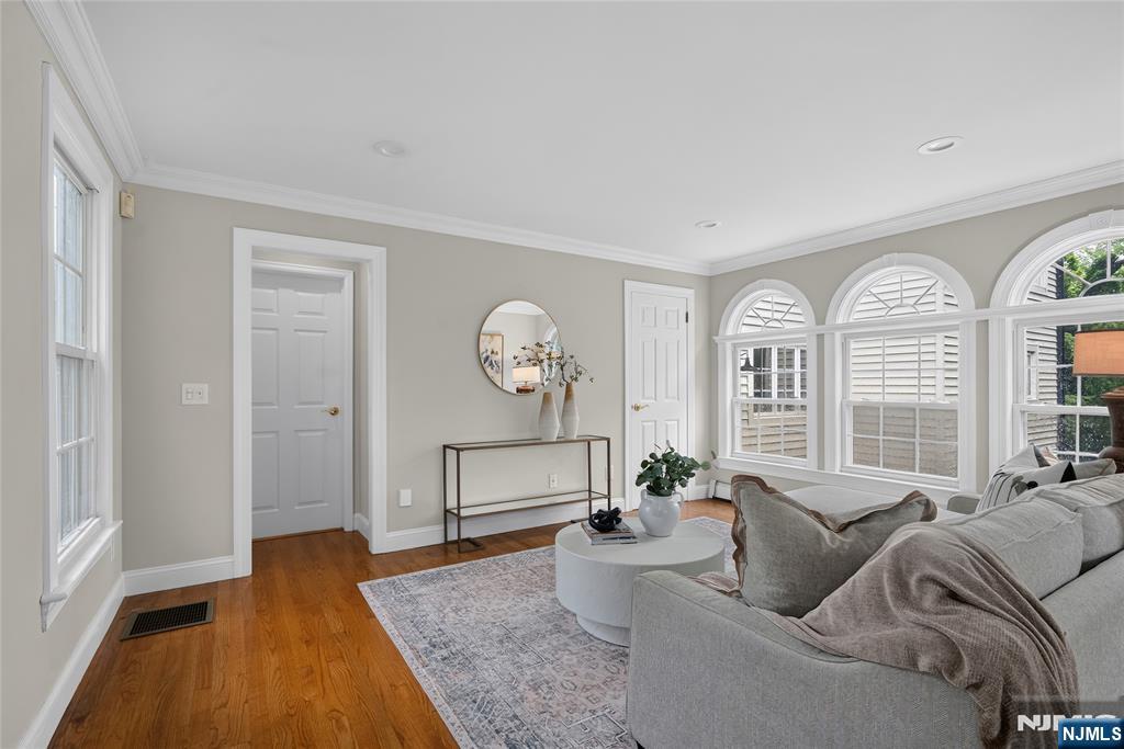 415 Lincoln Avenue Property Photo 14