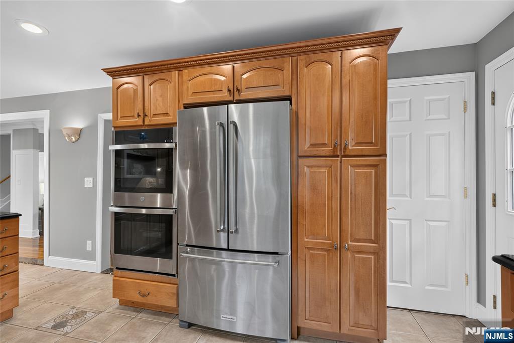 415 Lincoln Avenue Property Photo 24