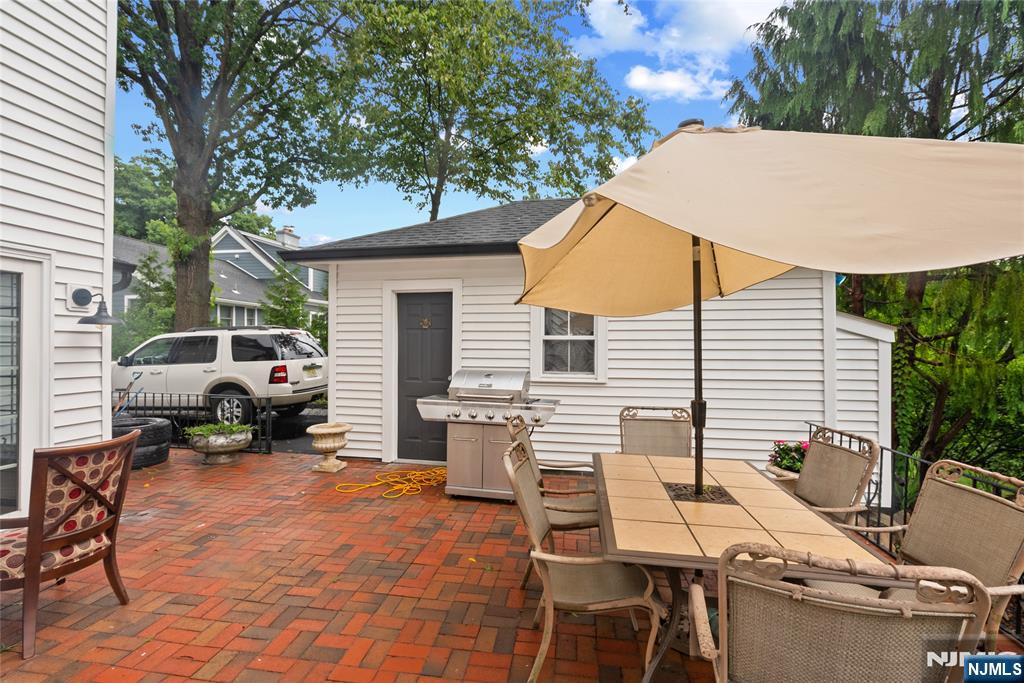 415 Lincoln Avenue Property Photo 27