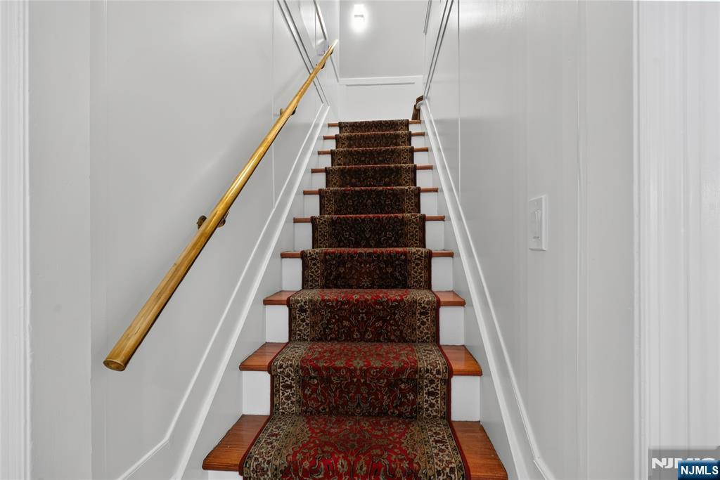415 Lincoln Avenue Property Photo 38