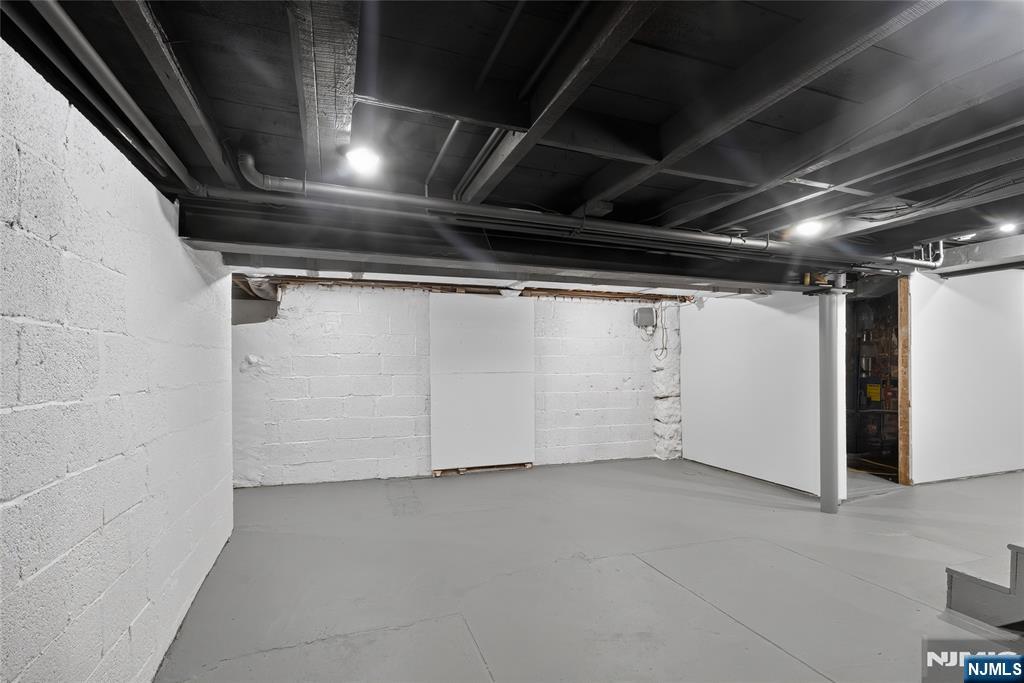 415 Lincoln Avenue Property Photo 40