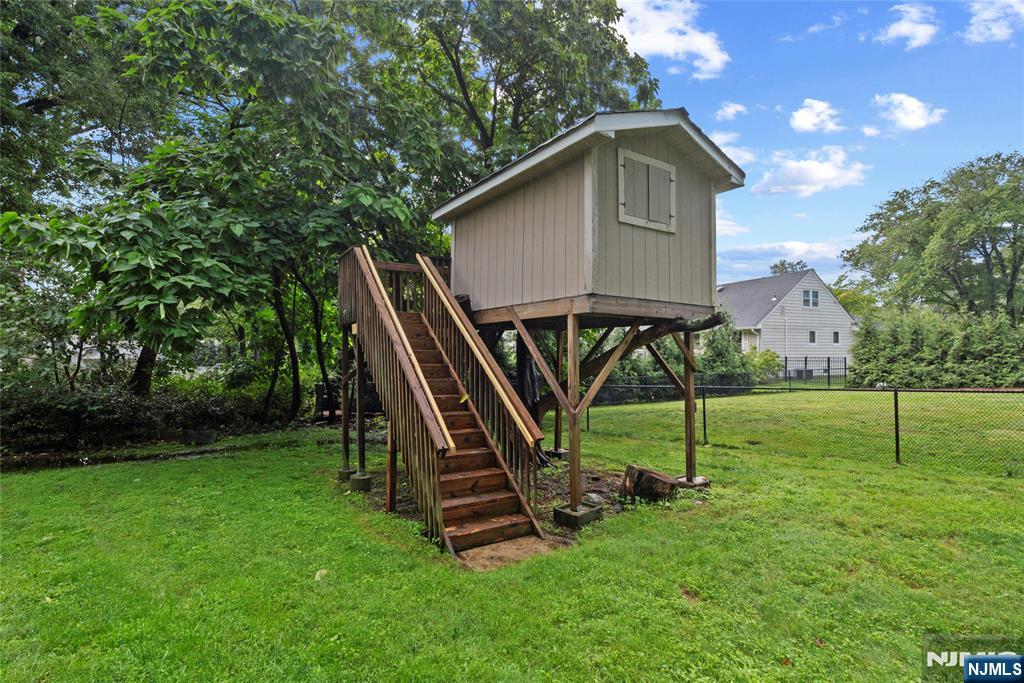 415 Lincoln Avenue Property Photo 48
