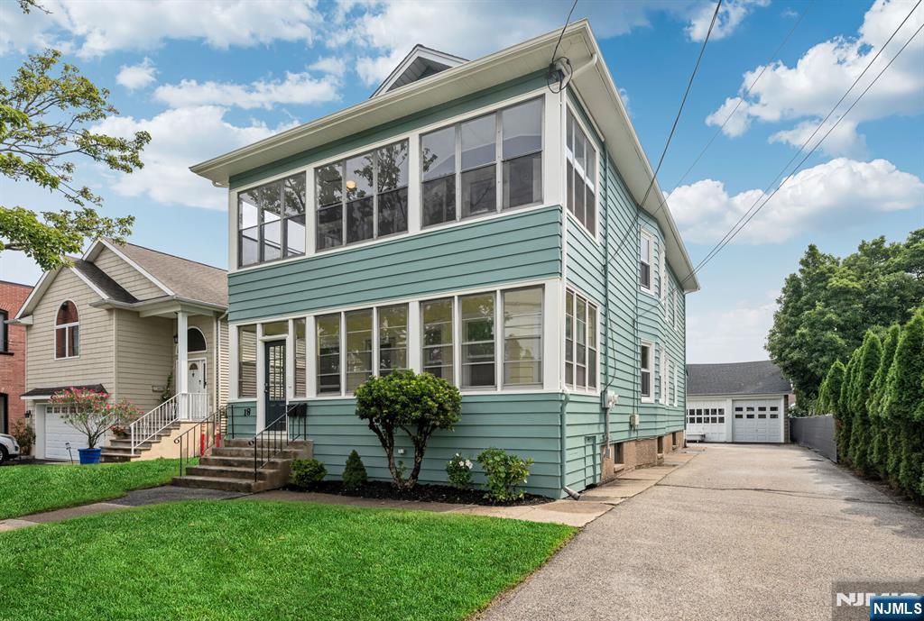 18 Unit 2 Lincoln Avenue 2 Property Photo 1