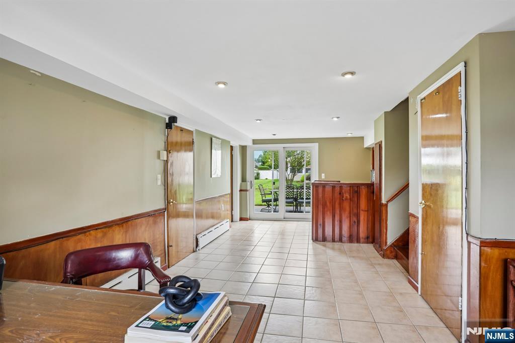 145 Sutton Place Property Photo 25